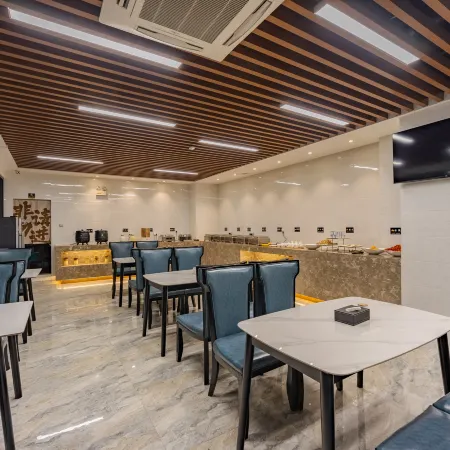 GEM HOTEL(Anhui Finance＆Trade Vocational College,Anhui University Qingyuan Campus Station)