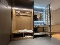 愛費爾影院飯店 - 2 星級
