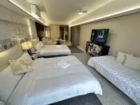 Luxury Penthouse hotel near City of Dreams Solaire Okada NAIA MOA- 1812