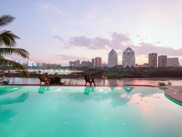 Yunxi Starry Sky River View Hot Spring Hotel