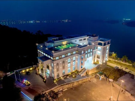Belliss Hotel & Spa Отели рядом с достопримечательностью «Khu nghỉ dưỡng»