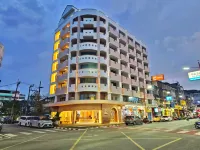 CC Hotel Hatyai コラゾン パブ&レストラン周辺のホテル