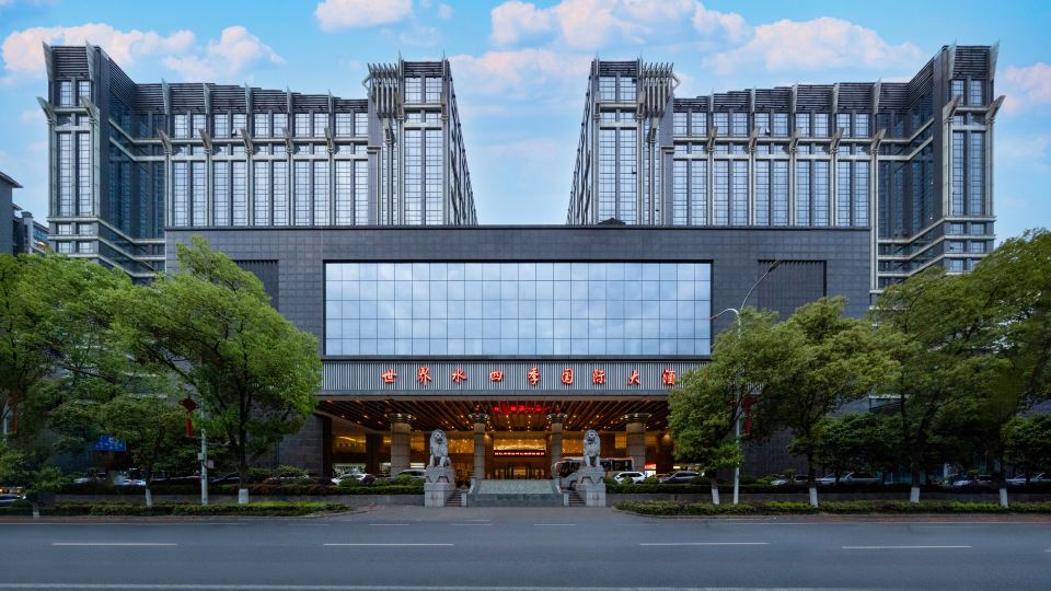 Zhangjiajie World Water Four Seasons International Hotel