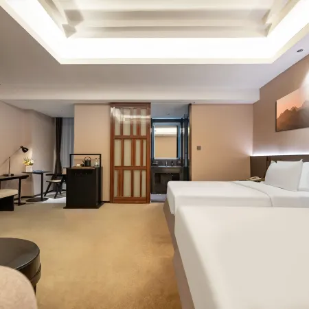 GreenTree Slow Trip Grand Hotel (Bayi Square First Affiliated Hospital)