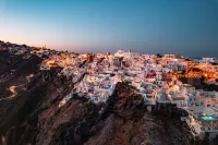 Trieris Villa & Suites Hotels in Thira