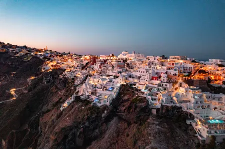 Trieris Villa & Suites