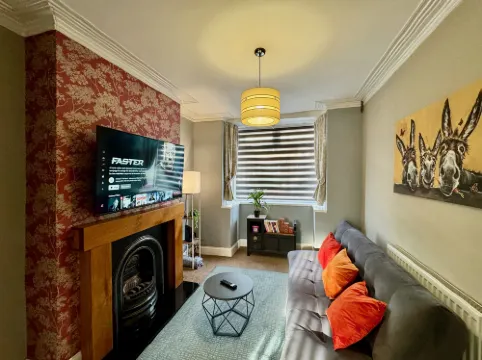 Freeston Great for Contractors or Family Holidays