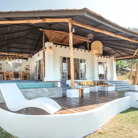 Elephant pool villa maetang chiangmai