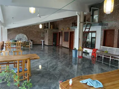 Jinhu Town Chinese Inn