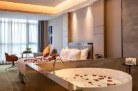 BOLIAN  HOTEL(Fuzhou  Sanfang Qixiang Binhai Express Mindu Station) ) - Kaplıcalı