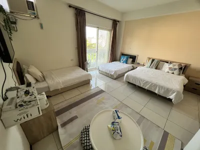 Golden Year Hotell i Jinning