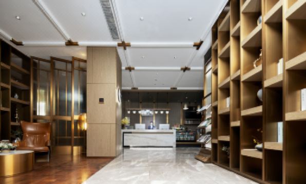 Echarm Plus Hotel (Guangzhou Beijing Road Pedestrian Street Dafogu Temple)