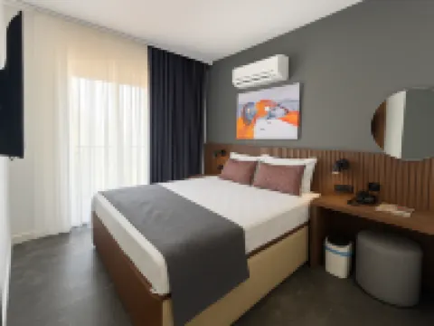 วูล์ฟ ออฟ เดอะ ซิตี้ โฮเทล แอนด์ สปา โรงแรมในอันตัลยา