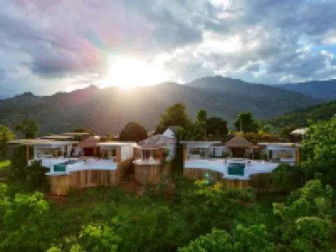 ไนท์สกาย โฮมสเตย์ โรงแรมในอำเภอ แม่แตง