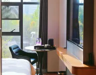 Jinlanting Hotel (Jinzhou Beizhen Riverside New City Branch) Hotels in Beizhen