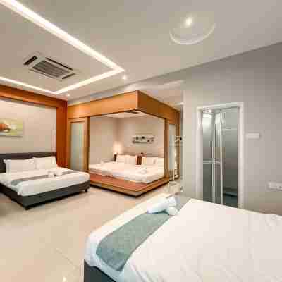 Fairy 2 Pool Villa 22 Pax Karaoke & Huge Event Space Rooms