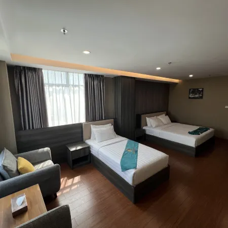 Golden Arrow Hotel
