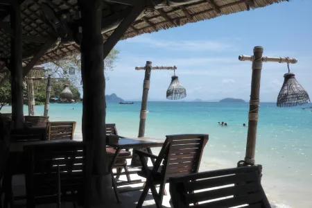 Phi Phi Relax Beach Resort