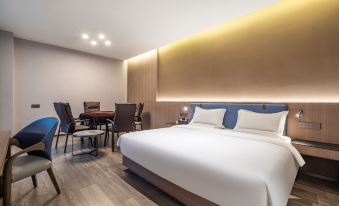 Manlan Hotel