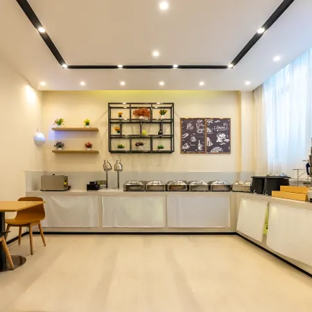 City Comfort Inn Hotel (Tongshan Yingbin Dadao Diyi Zhongxue)