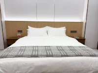 Night City Homestay (Tianzi Lake Night City)