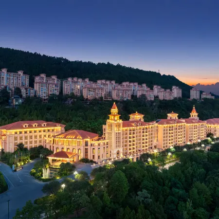 Sunshine Hotel Bazhong