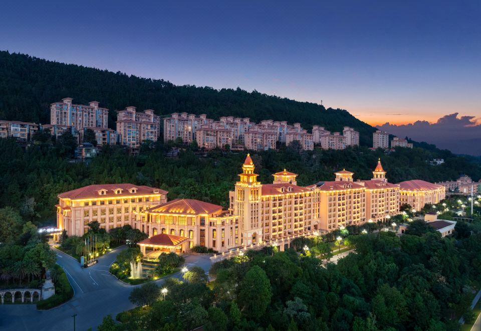 hotel overview picture