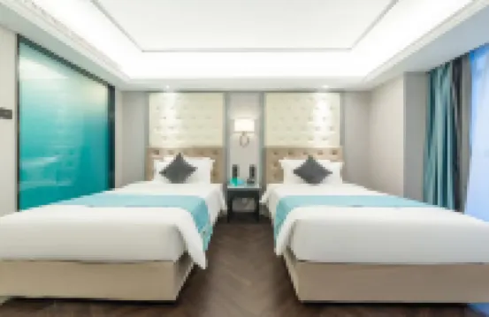 Xana Hotelle（Fengcheng High-speed Railway Station Longrun City Plaza）