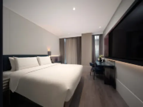 Atour Light Hotel Shanghai The Bund Wusong Road Hotels near The Stage