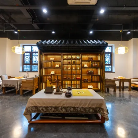 Pingyao Molan Jingdi Manor(Near Yingxiong Theater)