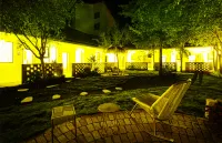 Jianmenguan Ningjiayuan Homestay