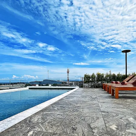 The Sixteenth Naiyang Beach Hotel - Free Schedule Airport Shuttle