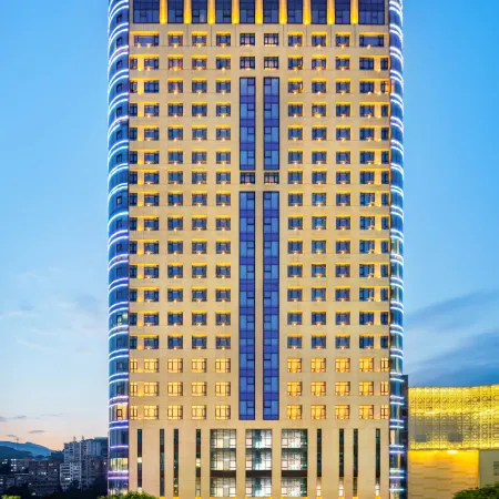 Orange Luxury Hotel (Chongqing Zhongxian Wanda Plaza Branch)