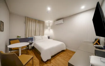 Tongyeong Daon Hotel Отели в г. Тхонъён