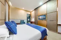 Quxian Huangting Hotel (Fortune Center)