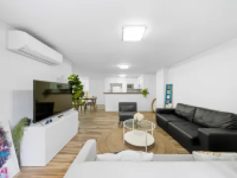 Delicated 3BR Apt(Parking)/ICC/DarlingHarbor-10min 歐緹莫酒店