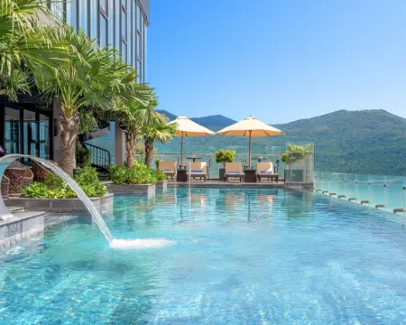 Peninsula Hotel Danang Hotels in Da Nang
