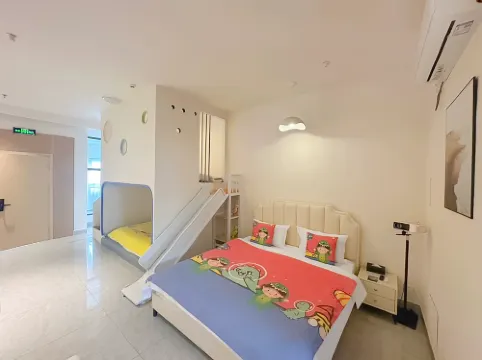 Yuetuo · Yi Family Homestay (Qihe Quancheng Oulebao Dinghui Temple)