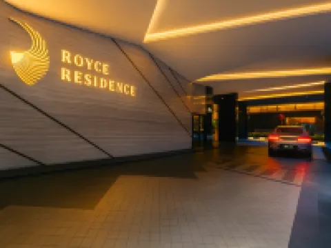 Royce Residences KLCC Kuala Lumpur by ALMA ( Rooftop Infinity Pool + 10Mins Walk to KLCC ) Hotels near Jalan Ampang