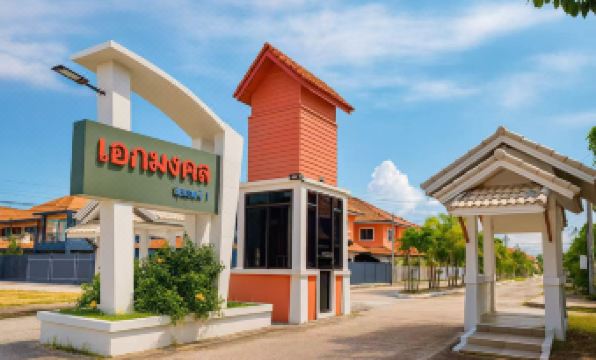 Pattaya Zhongtian Beach Villa / Close to the Beach / 4 Bedrooms 5 Bathrooms 2 Living Rooms