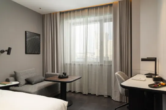 Mudanjiang Railway Station East Pedestrian Street Atour Hotel