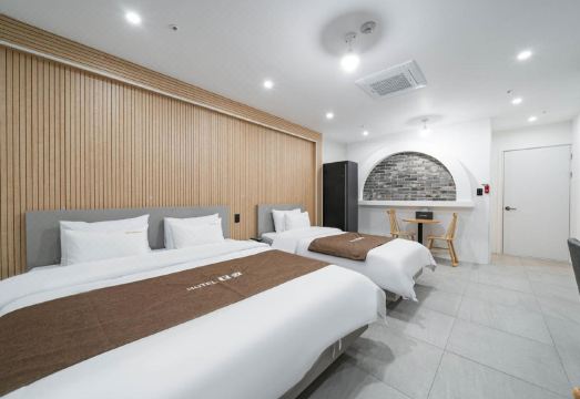 숙소 로비 및 내부