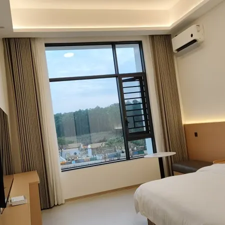 Hepu Longhu Garden Homestay