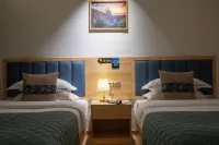 Yunge Holiday Hotel (Zhaoxing Dongzhai Landscape) - balcony
