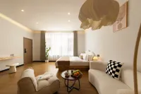 Shangri-La Qibei Homestay (Dukezong Ancient City)