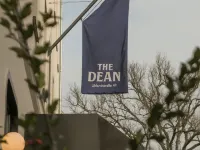 The Dean Berlin Các khách sạn gần Trung tâm mua sắm Bikini Berlin