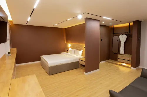 Sansar Hotel - ที่มีที่จอดรถ