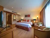 Silom Serene A Boutique Hotel Hotels near MahaNakhon