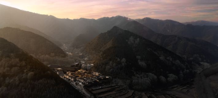 Wild Luxe · Yunding Mountain View · Tingchen Mountain Retreat Designer Homestay Hotels in Wutai County
