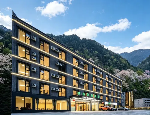 Urban Convenience Hotel (Li County Bipenggou Scenic Area Li Xiaolu Branch)